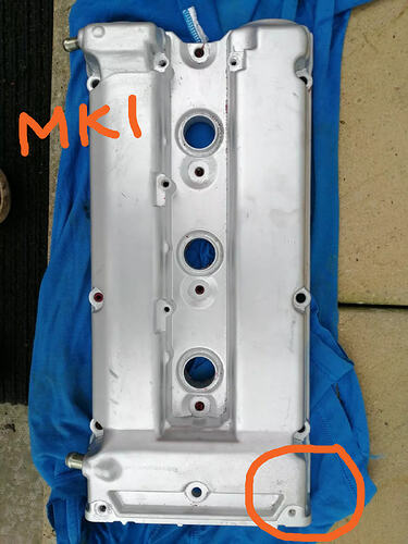 GTO MD173788 Gen 1 Rear rocker cover 3.PNG