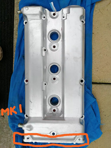 GTO MD173788 Gen 1 Rear rocker cover 2.PNG